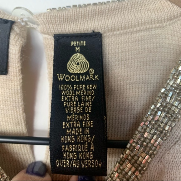 Dana Buchman gold sleeveless layering sweater with gold beads 100% merino wool - Picture 5 of 11